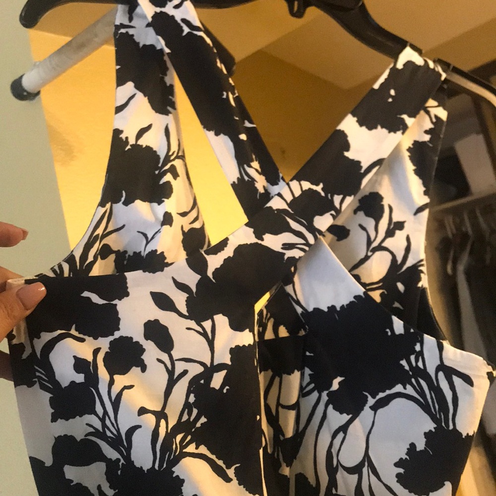 Dress - Picture 2 of 3